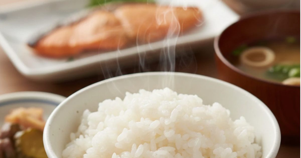 3 thói quen ăn cơm cần bỏ ngay