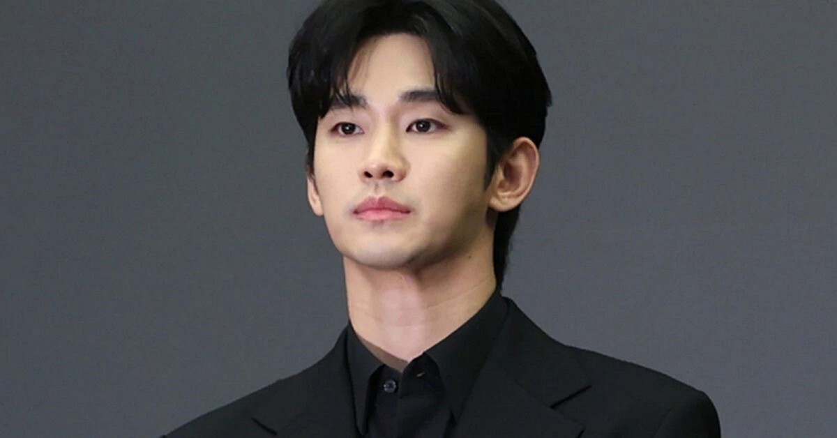 Kim Soo Hyun đã rơi xuống đáy vực