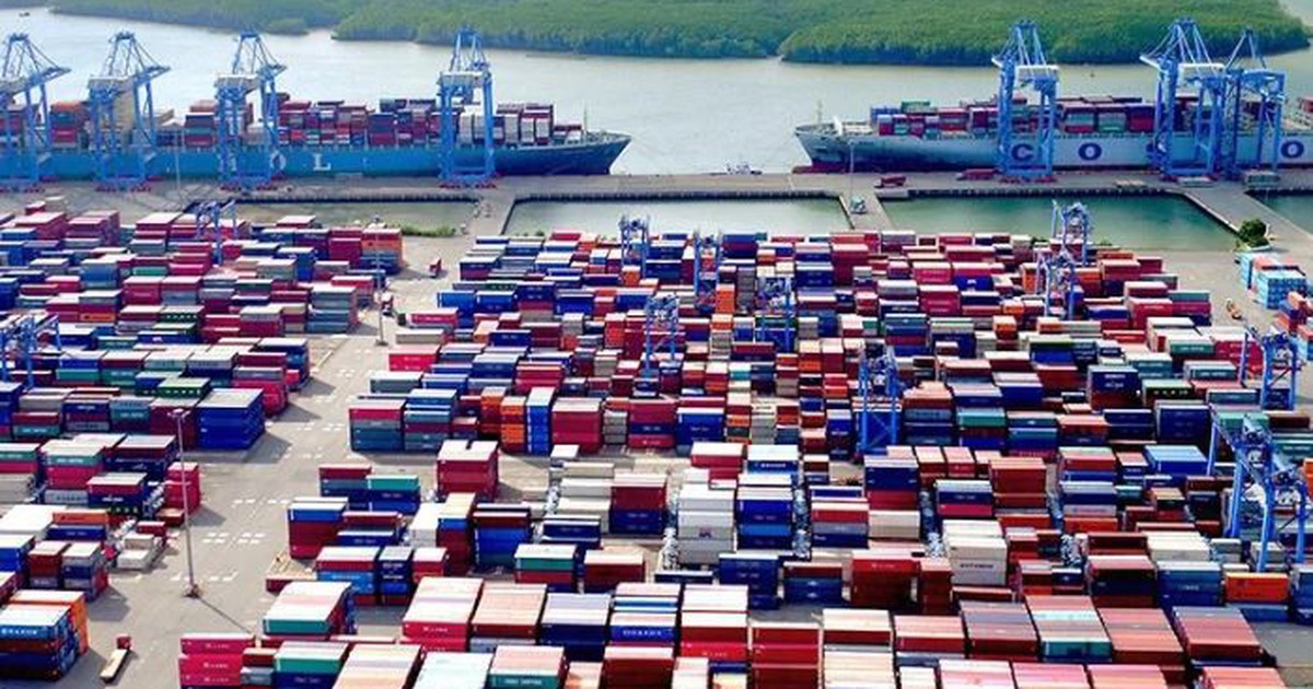 Hàng Việt đi Mỹ: không thể vượt khó mãi bằng bá...