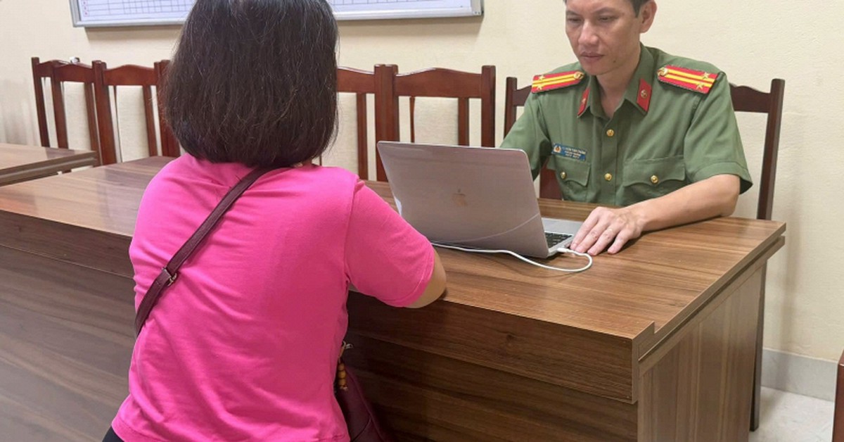Liên quan vụ Chùa Bầu, công an mời 1 người phụ nữ lên làm việc