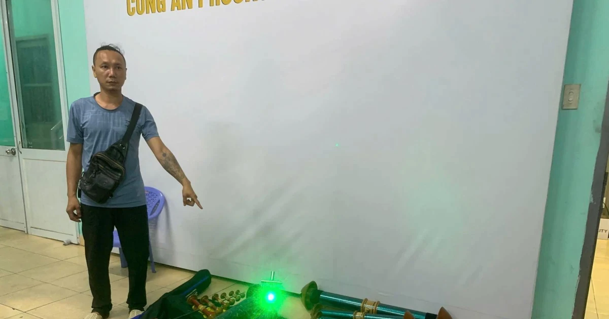 Công an làm việc với 3 người thả diều khiến sân bay Tân Sơn Nhất tạm ngừng hoạt động
