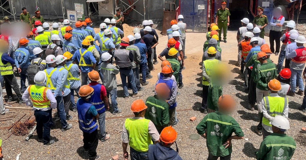 150 cán bộ, chiến sĩ đồng loạt ra quân, kiểm tra hơn 500 người tại một công viên phần mềm