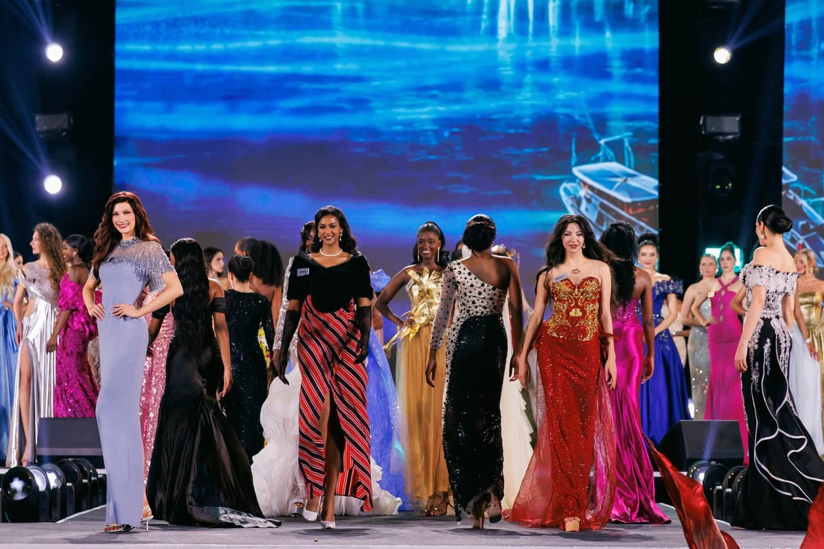 Đêm khai mạc Miss World 2026: 111 hoa hậu trở thành "vai phụ" trên chính sân khấu của mình