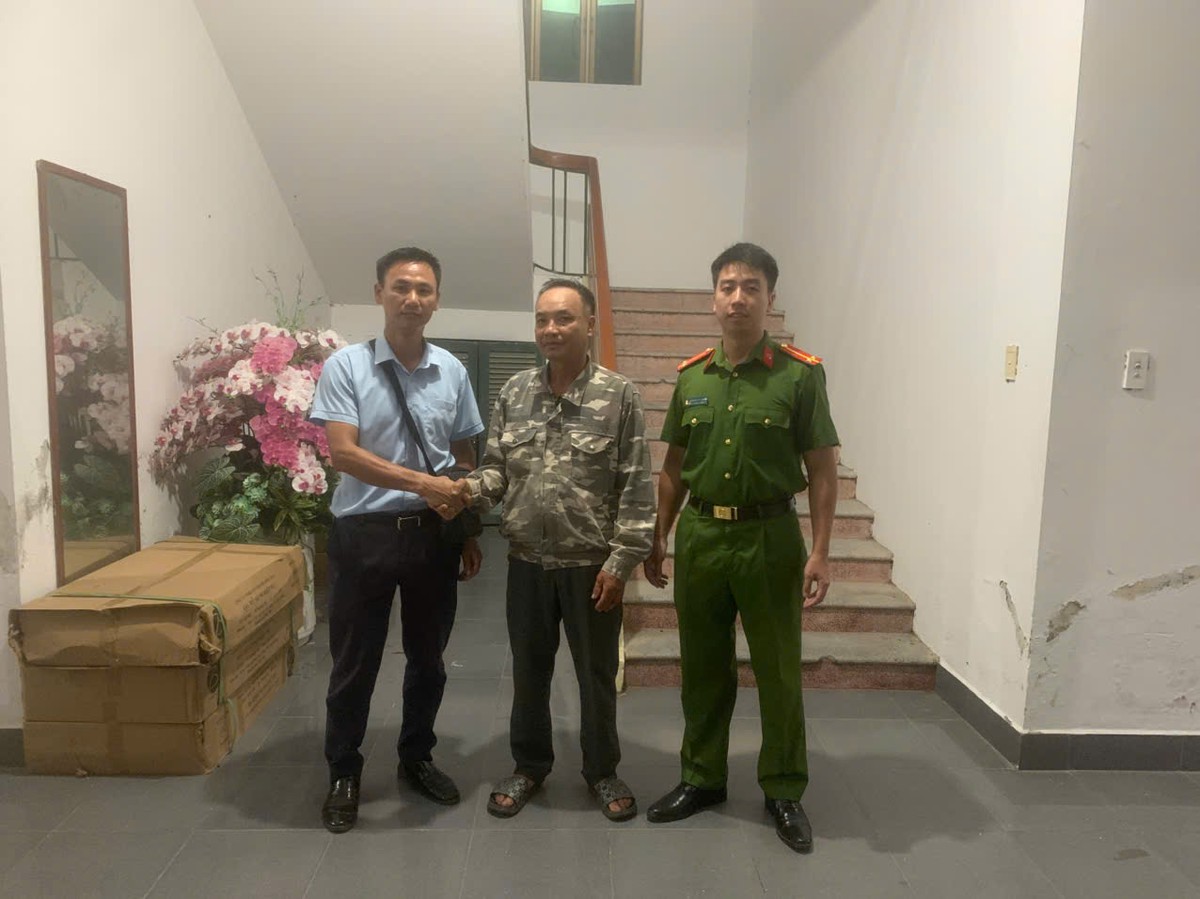 Tài khoản MB Bank phát sinh giao dịch 205,6 triệu đồng, Phạm Văn Hoài SN 1997 phải nhờ bố trình báo công an