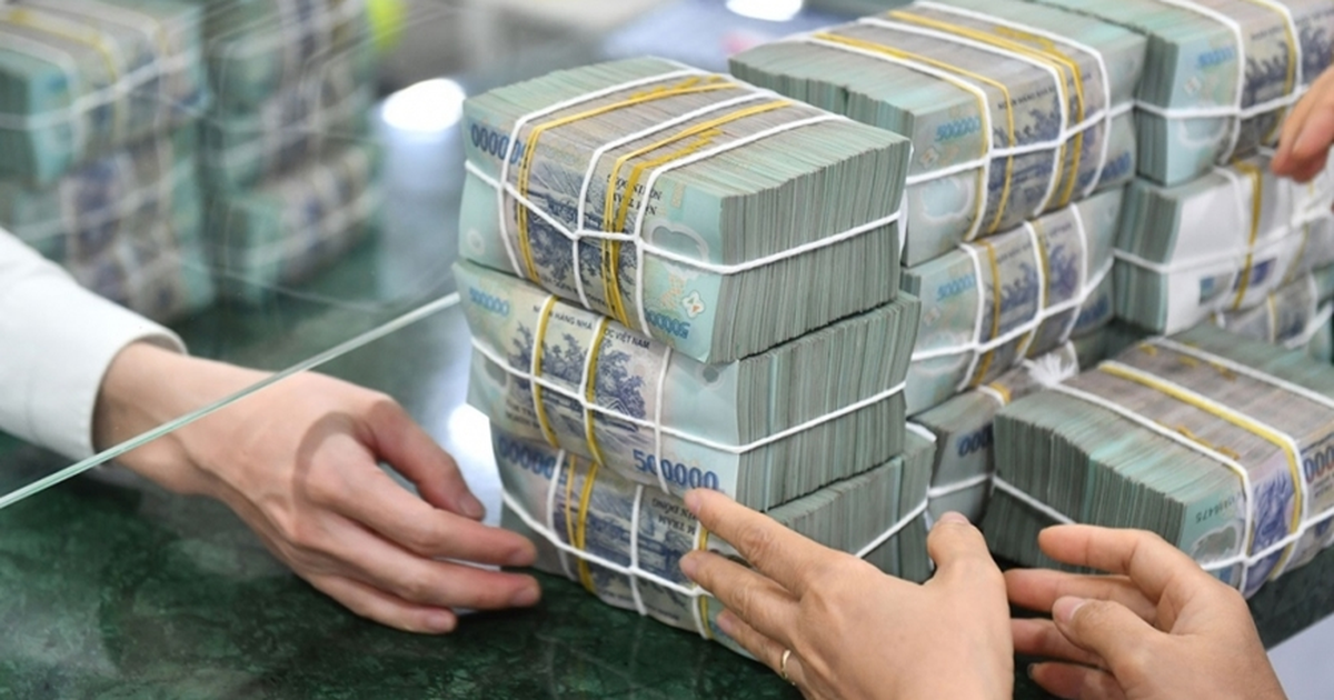 Để sổ tiết kiệm tự động tái tục, người gửi tiền...