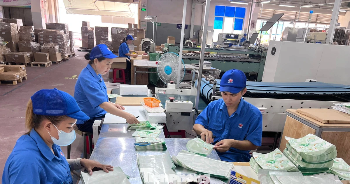 Dòng tiền khổng lồ đổ vào ngân hàng, sao doanh nghiệp không thể tiếp cận?