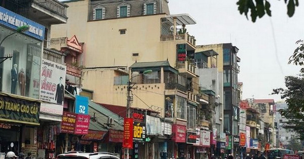 Hà Nội cấm taxi, xe hợp đồng dưới 8 chỗ trên ph...
