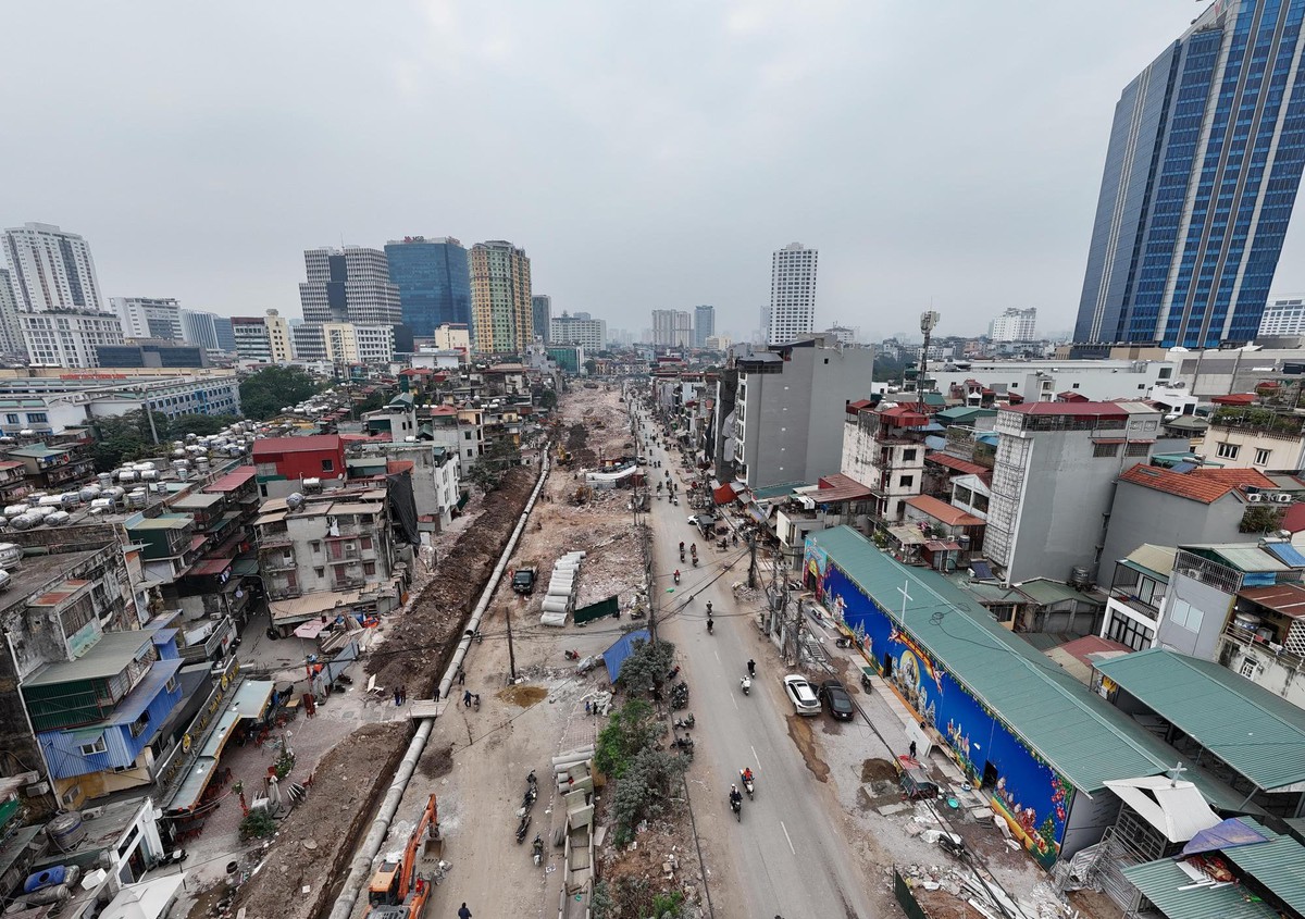Gần một thập kỷ chờ đợi, dự kiến bao giờ người dân Hà Nội sẽ được đi lại trên tuyến đường "đắt nhất hành tinh" hơn 7 nghìn tỷ đồng?