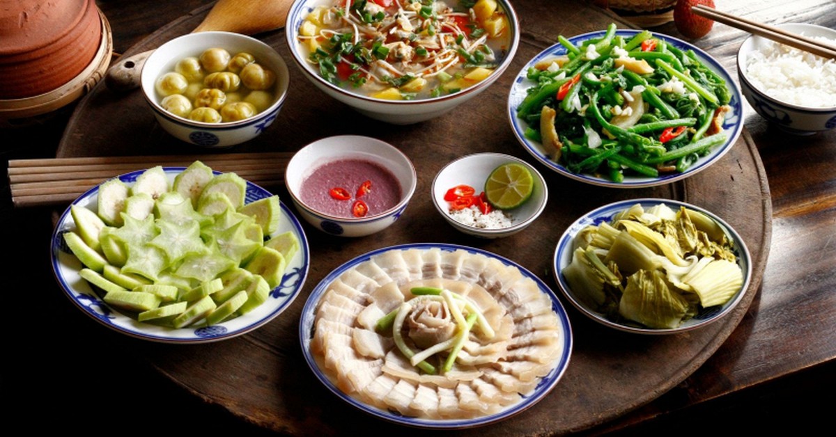 Đột quỵ ngày càng trẻ hóa: Không chỉ ăn mặn, 2 loại rau quen thuộc này cũng nên hạn chế