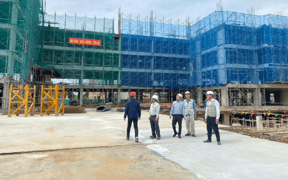 Nhà ở xã hội đang gây áp lực lên các dự án thươ...