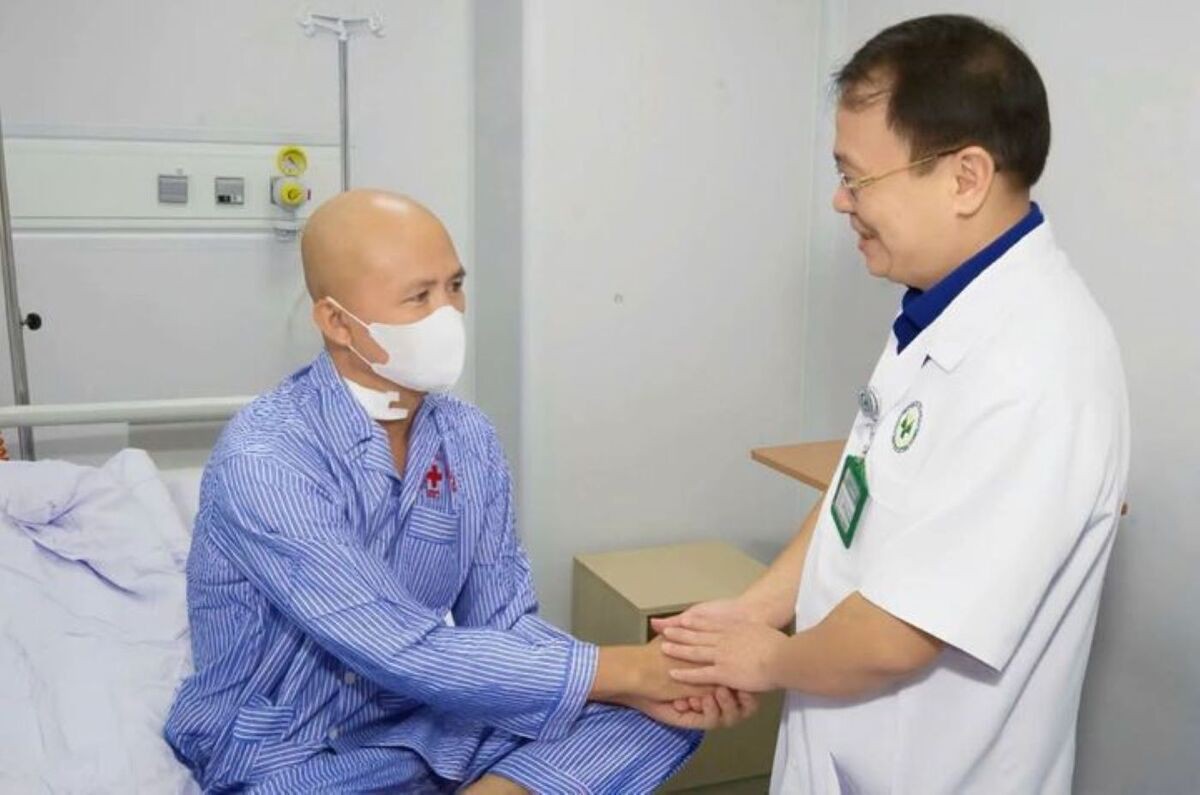 Đi 4 bệnh viện, bệnh nhân ung thư máu đón cơ hội sống mới sau ca ghép đặc biệt
