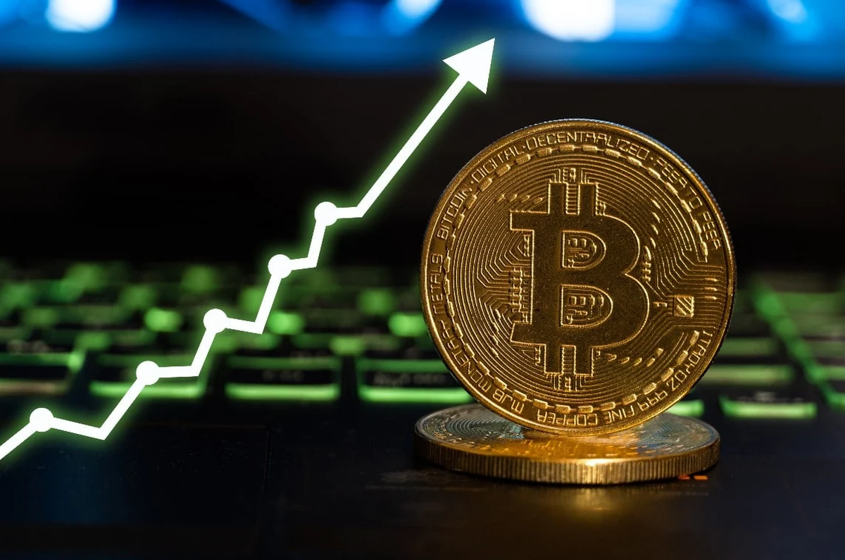 Bitcoin tăng phi mã: Thị trường tiền số “dựng sóng”, nhà đầu tư “sôi sục” nguyên tuần