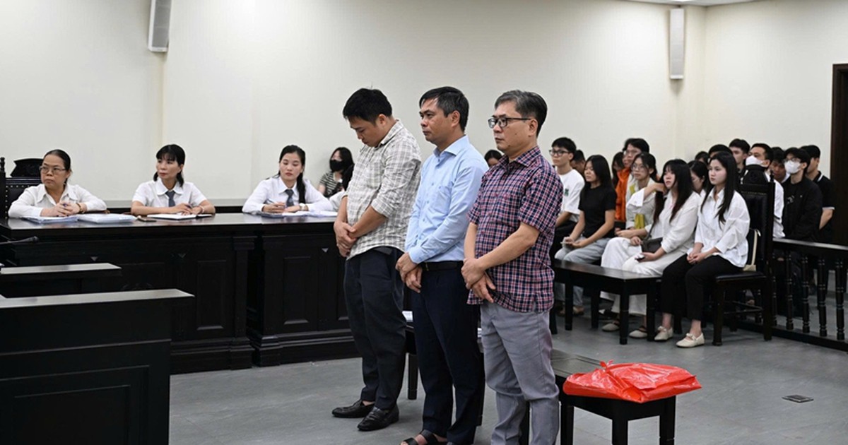 Cựu Hiệu trưởng Trường Cao đẳng Du lịch Hà Nội lĩnh 3 năm tù vì giữ lại tiền hỗ trợ sinh viên