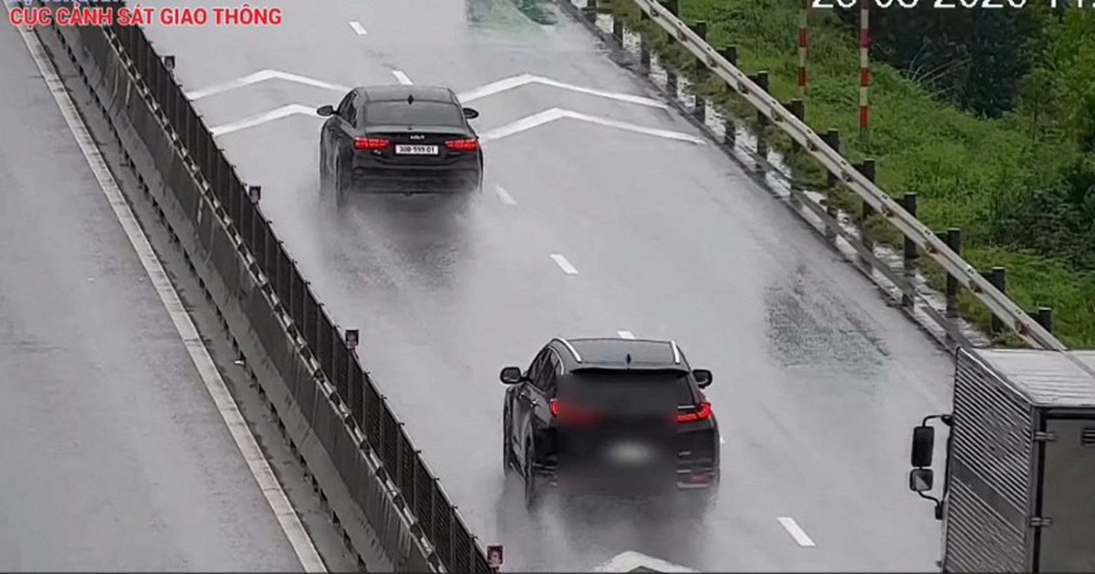 Từ 27/8 xử phạt lỗi không giữ khoảng cách trên cao tốc: Tài xế cần đi cách nhau bao nhiêu mét?