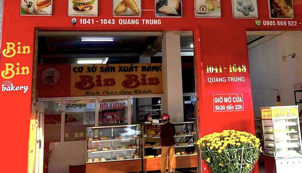 Vụ cả trăm người đau bụng, nôn ói do ăn bánh mì thập cẩm: Thêm 45 người nhập viện