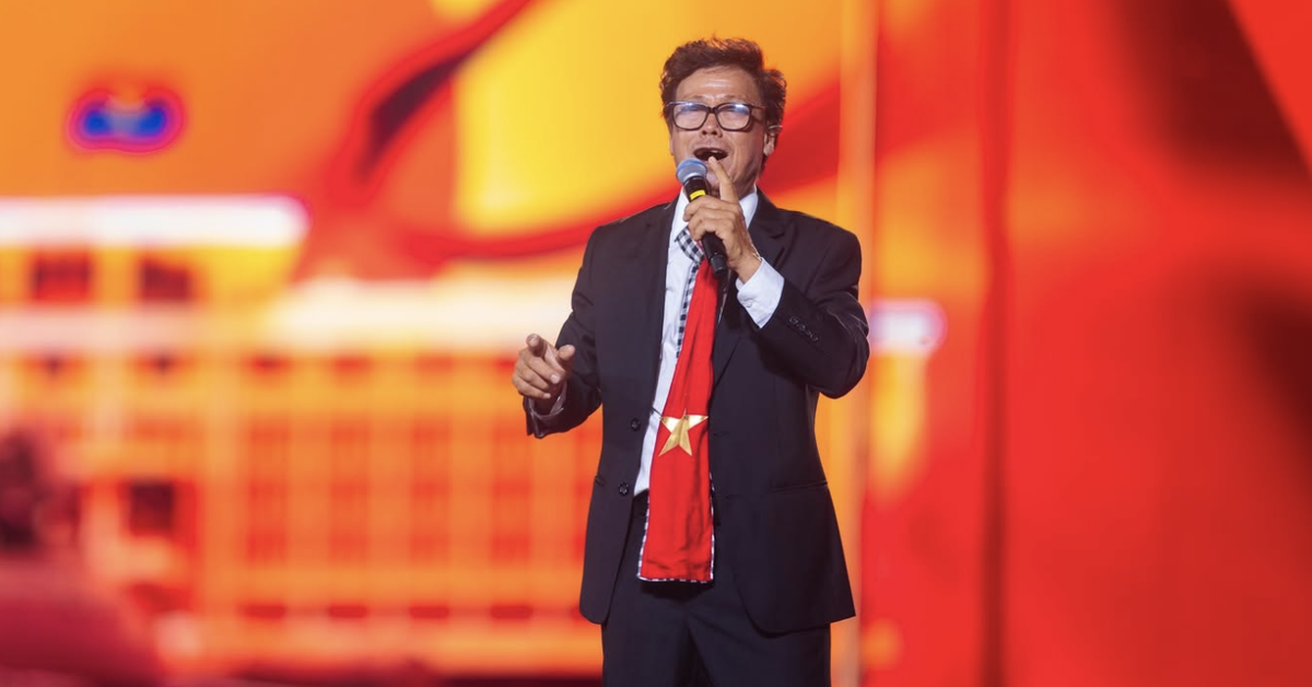 “Ông hoàng nhạc đỏ” gây sốt concert quốc gia: Sở hữu 5 hòn đảo, xây nhà hát riêng