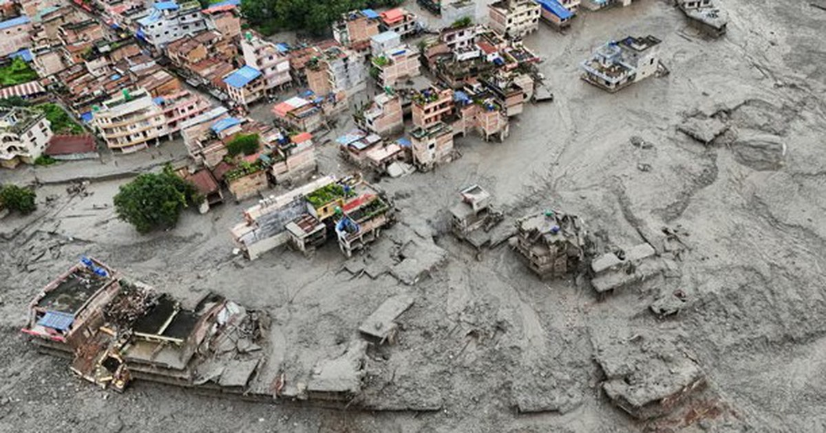 Gần 1.500 người mất tích sau lũ quét tại Nepal, ít nhất 165 người thiệt mạng