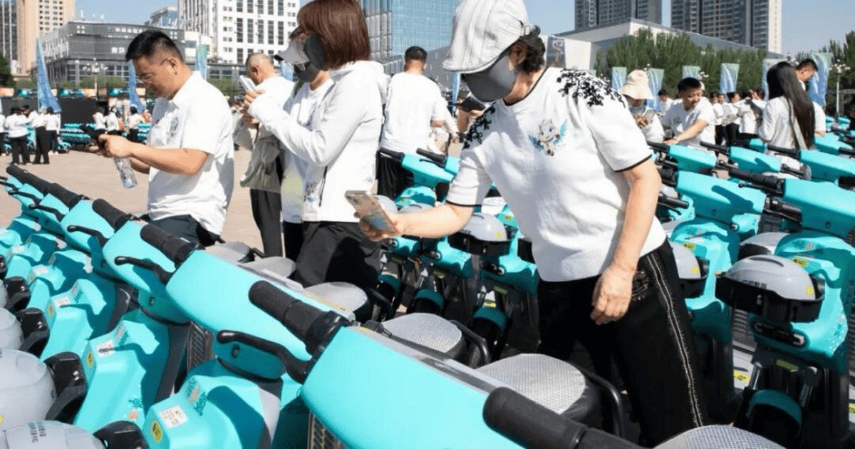 Dân Trung Quốc ồ ạt đi "ngựa hydro" giá siêu rẻ!
