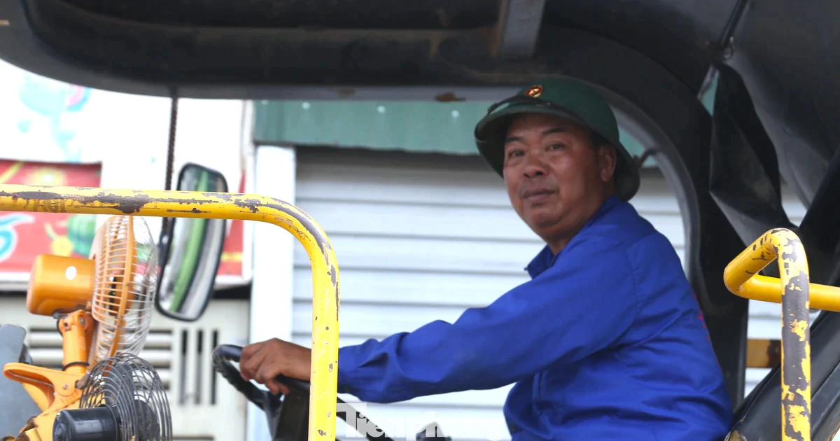 Công nhân miệt mài "bám" công trường ngày nghỉ ...