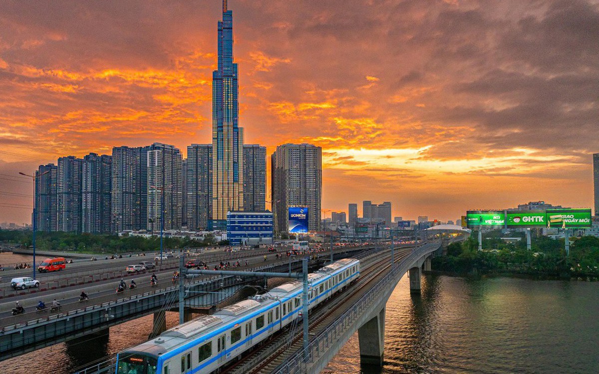 Người giàu cũng đi metro, vậy nhà bình dân ở TO...