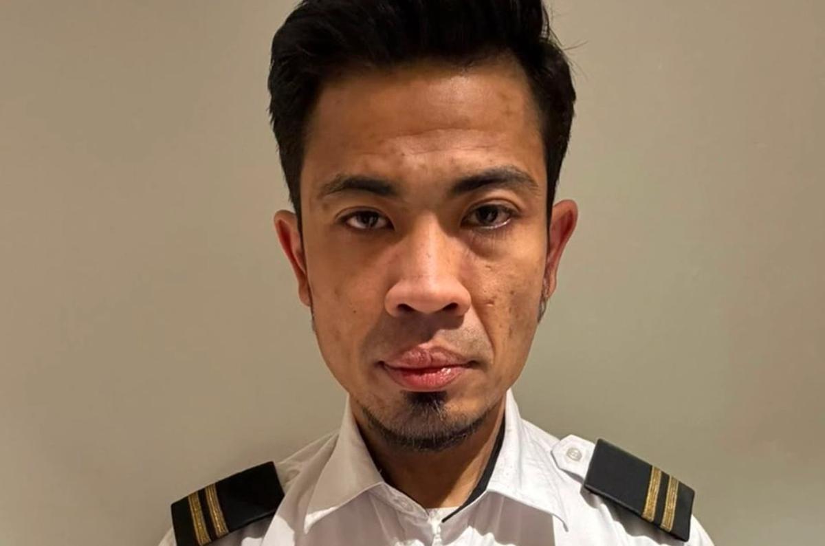 Bắt phi công Malaysia phê ma túy trong lúc điều khiển chuyến bay, kiểm tra vali phát hiện hơn 70.000 viên thuốc lắc