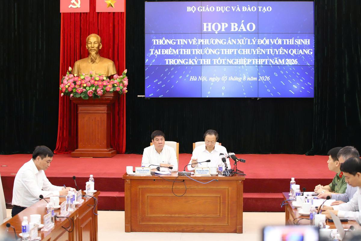 Vụ gian lận điểm thi tại Tuyên Quang: Sai phạm ...