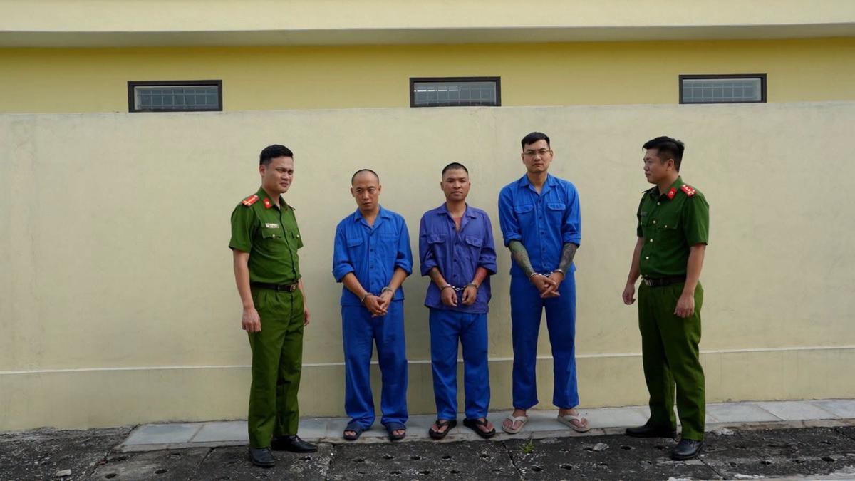 Khởi tố Khánh Sky, Hồ Văn Khoa và TikToker Vua Quạt