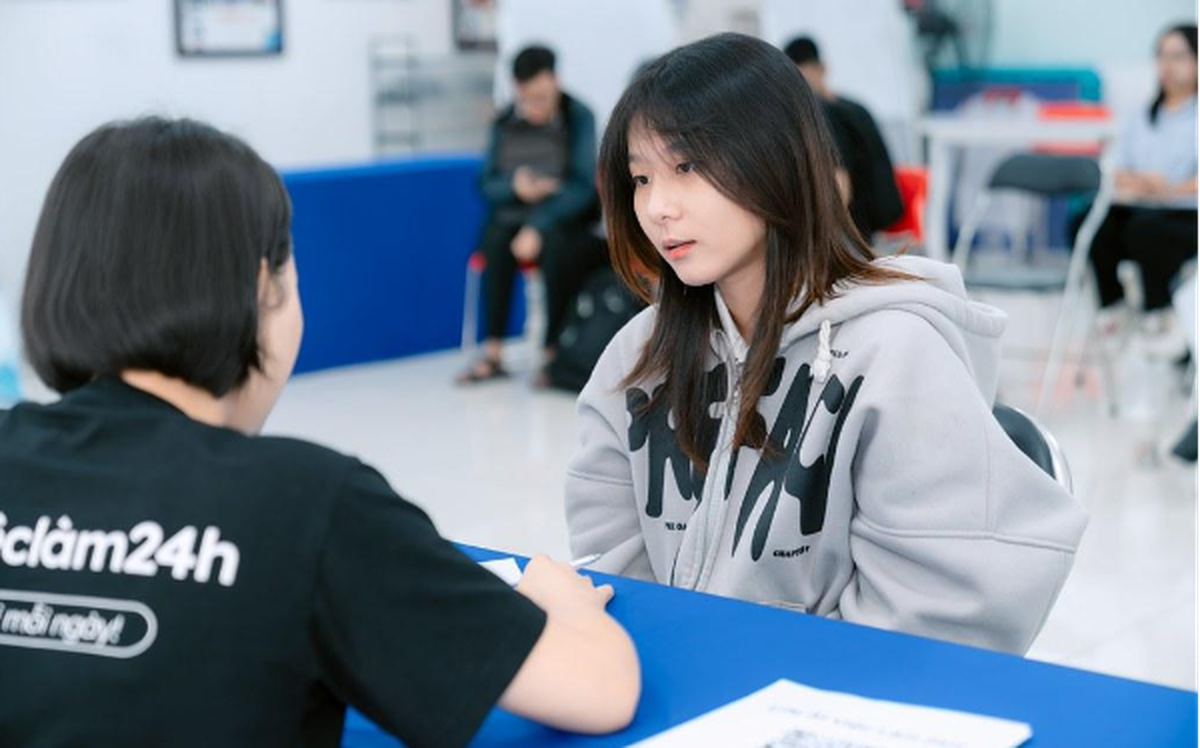Ngành Sales vẫn "khát người", vì sao ứng viên lại khó tìm được việc?