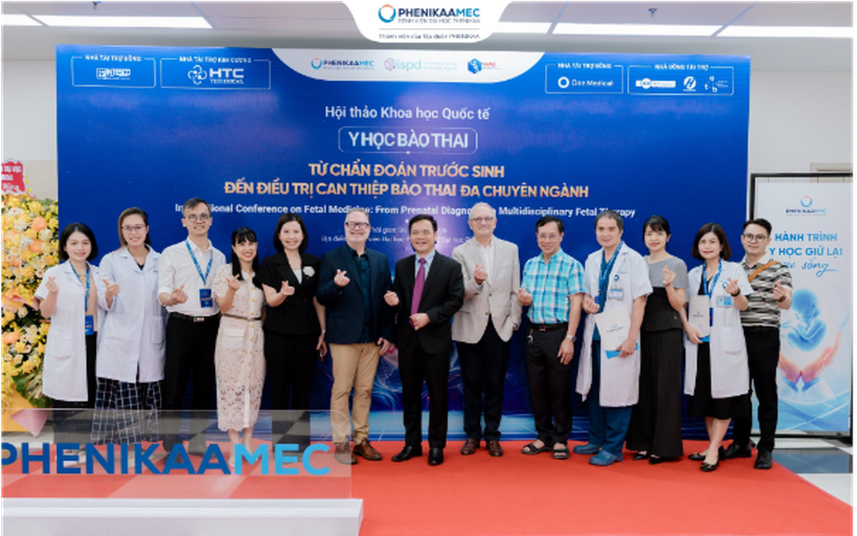 Chuyên gia Y học bào thai hàng đầu thế giới quy tụ tại Hà Nội