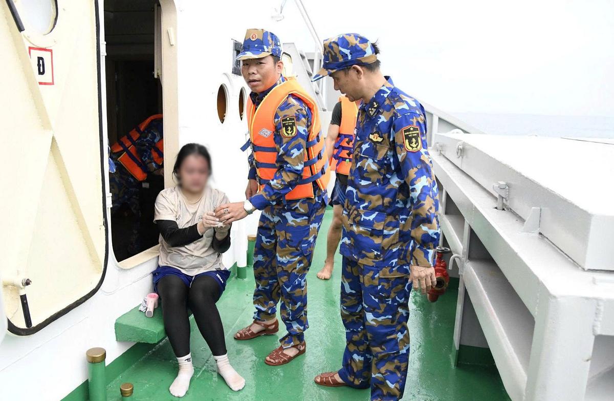 Cô gái trong vụ 3 người bị sóng cuốn ở Đà Nẵng kể cách sống sót sau 8 giờ lênh đênh trên biển dù không biết bơi