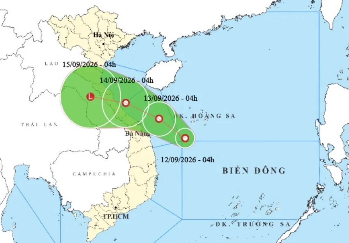 Áp thấp nhiệt đới hình thành, hướng về miền Trung