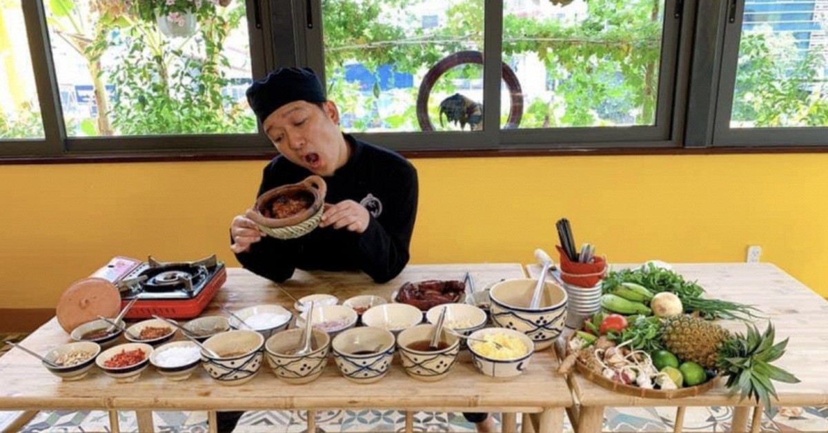 Chuyện gì đang xảy ra với quán Cơm quê Mười Khó của Trường Giang?
