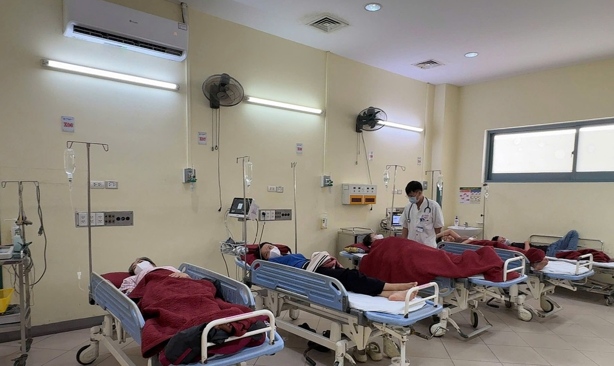 Thêm nhiều người nhập viện nghi do ngộ độc tập thể tại công ty dệt may ở Huế