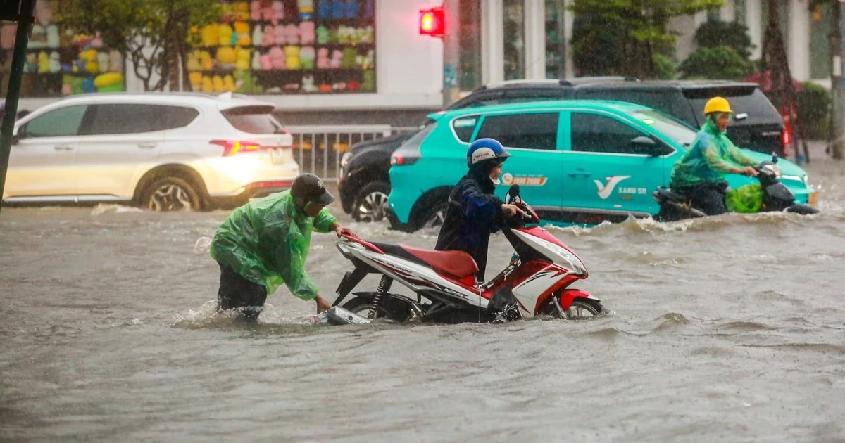 Hà Nội mưa lớn nhất từ đầu mùa