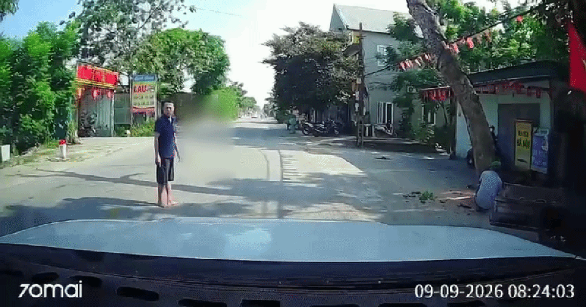 Vụ cưa cây đổ ra đường, đè người đi xe máy tử vong ở Thanh Hóa: Gia đình nạn nhân lên tiếng