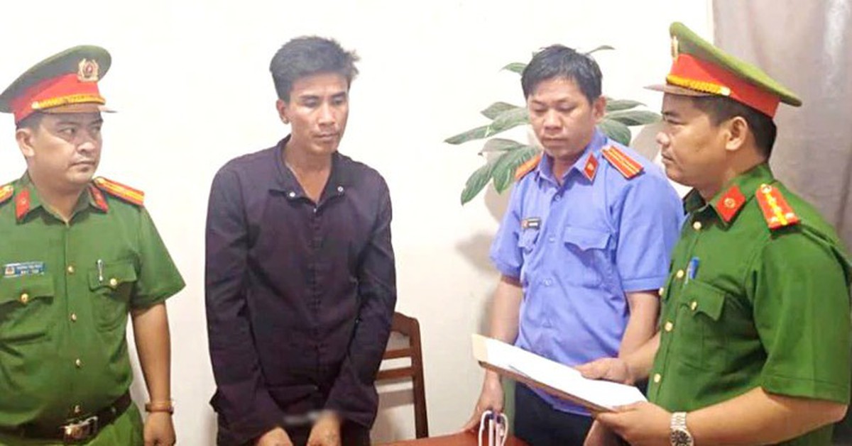 Thi hành lệnh bắt tạm giam Trường "Ca Sĩ"