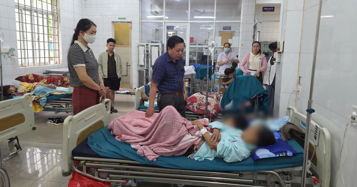 Nghi ngộ độc tập thể sau khi ăn bánh mì ở Quảng Trị: Thêm 20 người nhập viện