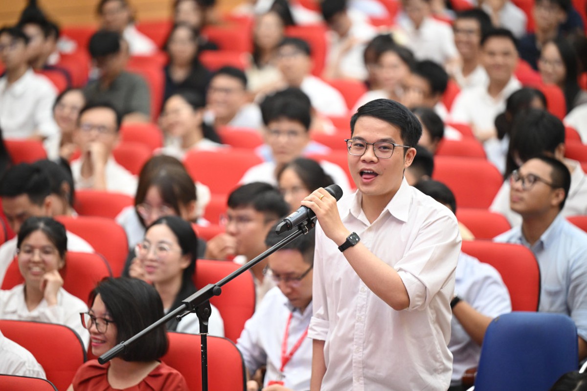 Qua Match Day gần 1 tuần, bác sĩ STT 02 Tạ Tiến Tùng vẫn được nhắc đến: Profile cỡ này!