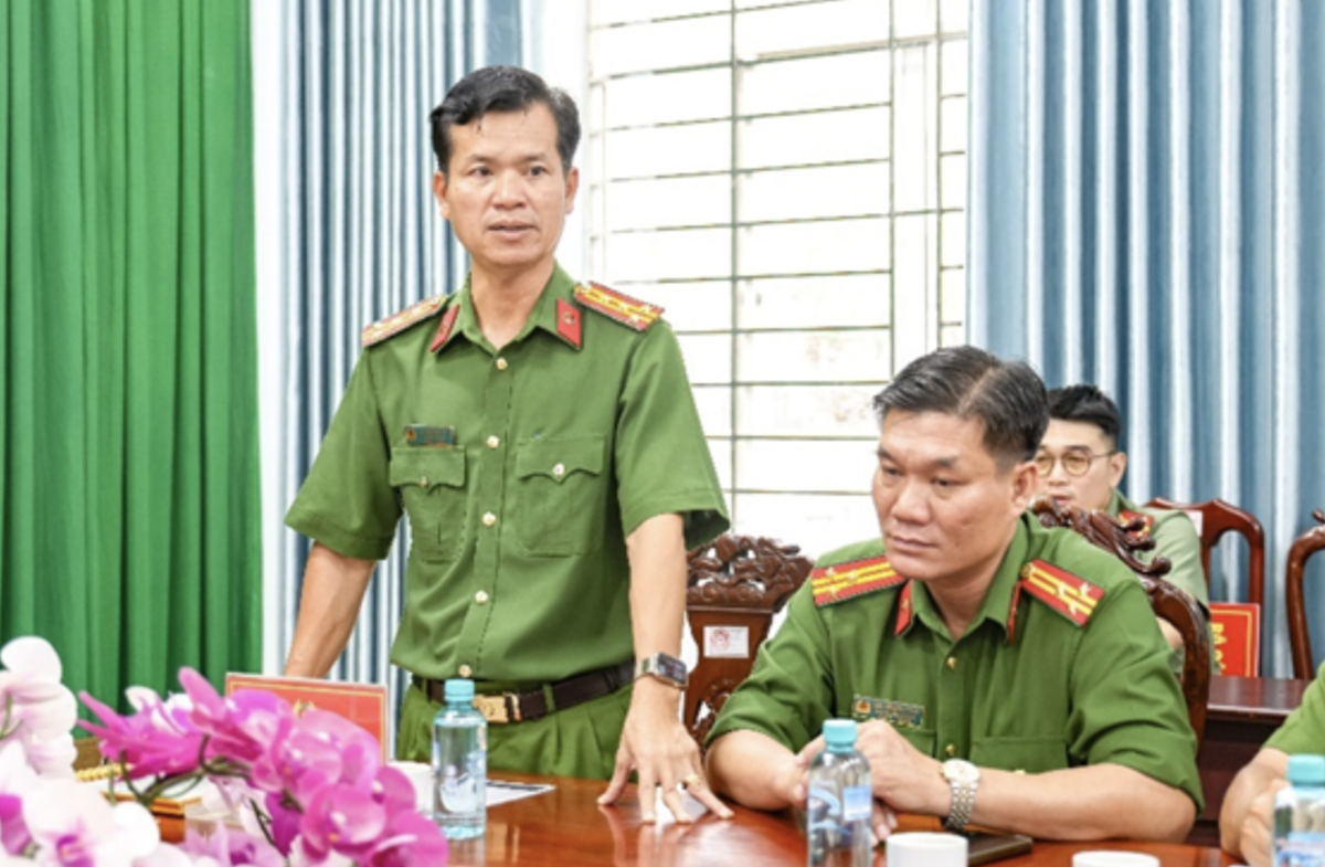 Bắt Lê Tấn Bửu, thu giữ 8 cây vàng SJC, gần 200 triệu tiền mặt, 2 xe máy cùng 3 điện thoại di động