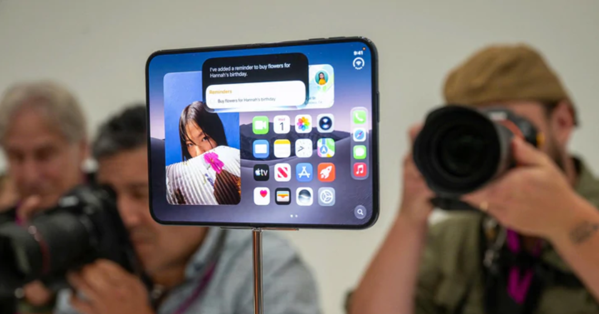 iPhone gập đang tạo ra một thị trường phụ kiện hoàn toàn mới