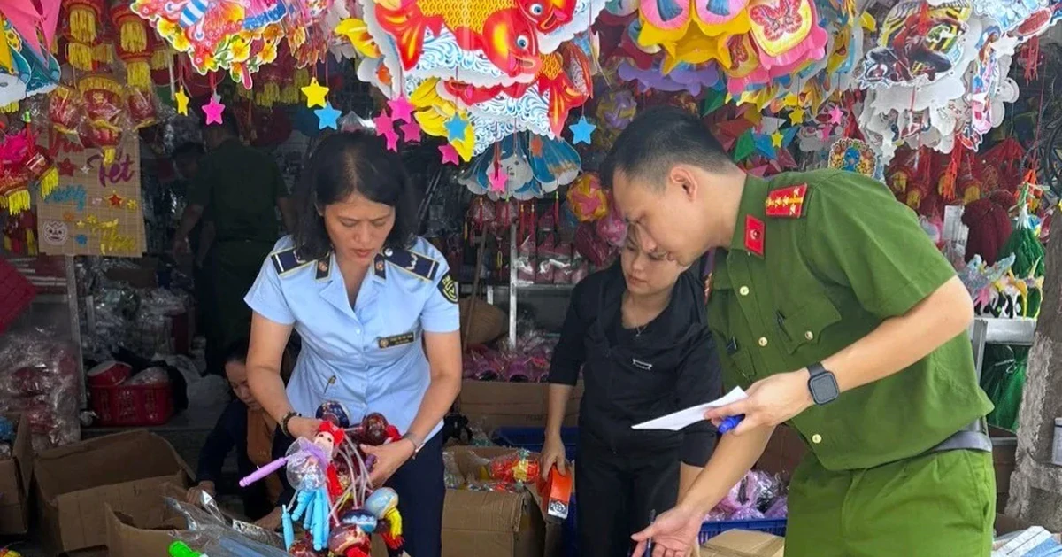 Tràn ngập đồ chơi Trung thu "3 không"