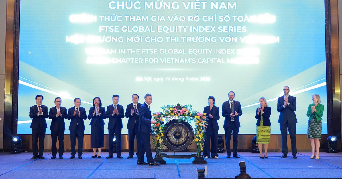 CLIP: Khoảnh khắc đặc biệt nhất lịch sử chứng khoán Việt Nam