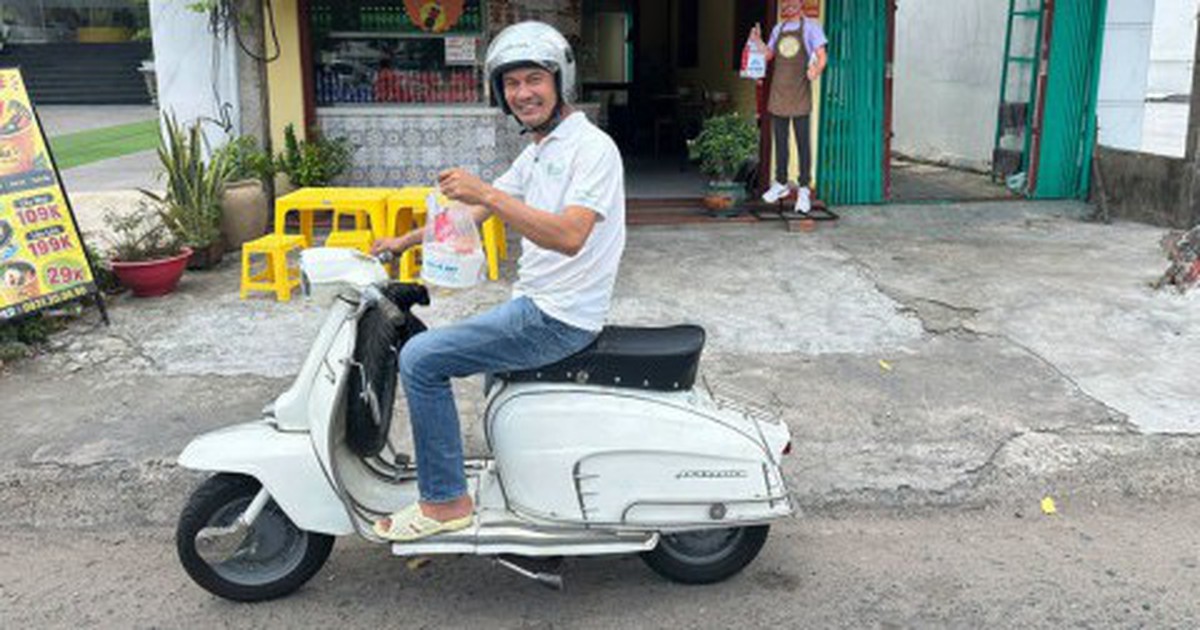 Nam nghệ sĩ Việt ai cũng biết mặt về Tây Ninh mở quán lẩu bình dân, tự tay giao từng đơn hàng