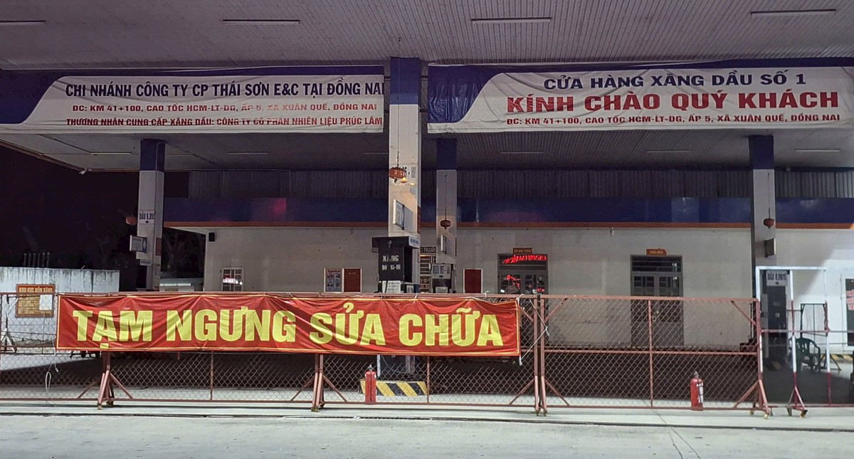Mua xăng giá "cắt cổ" 45.000 đồng/lít trên cao ...