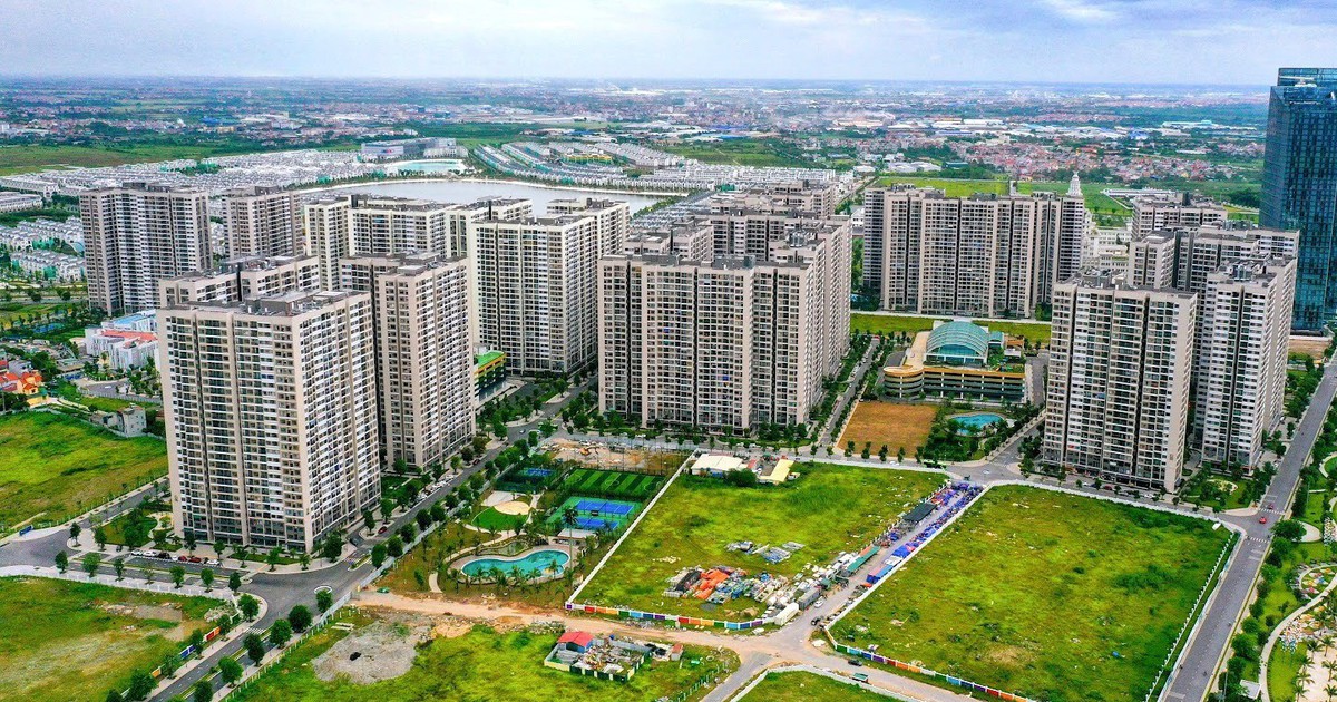 Chuyên gia: Chủ đầu tư bất động sản buộc điều chỉnh giá để bán được hàng, chung cư thứ cấp giảm 10-20%