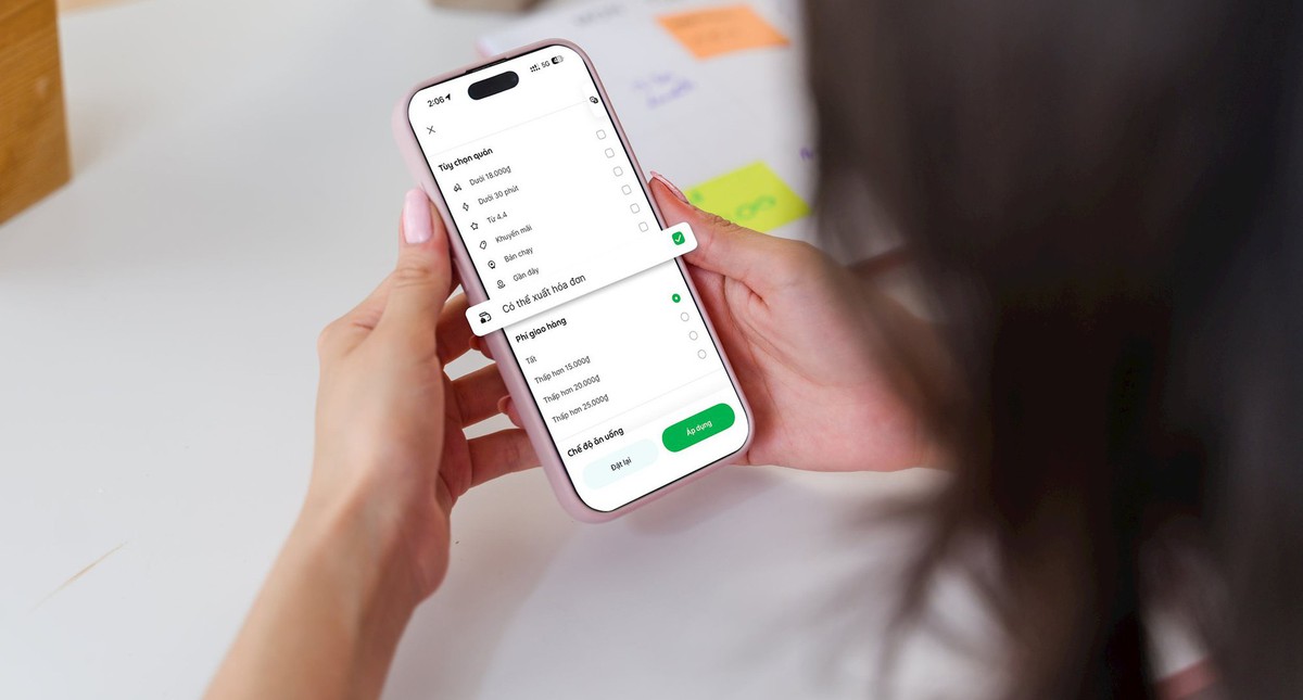 Grab bắt đầu lập hóa đơn thay cho các nhà hàng trên app