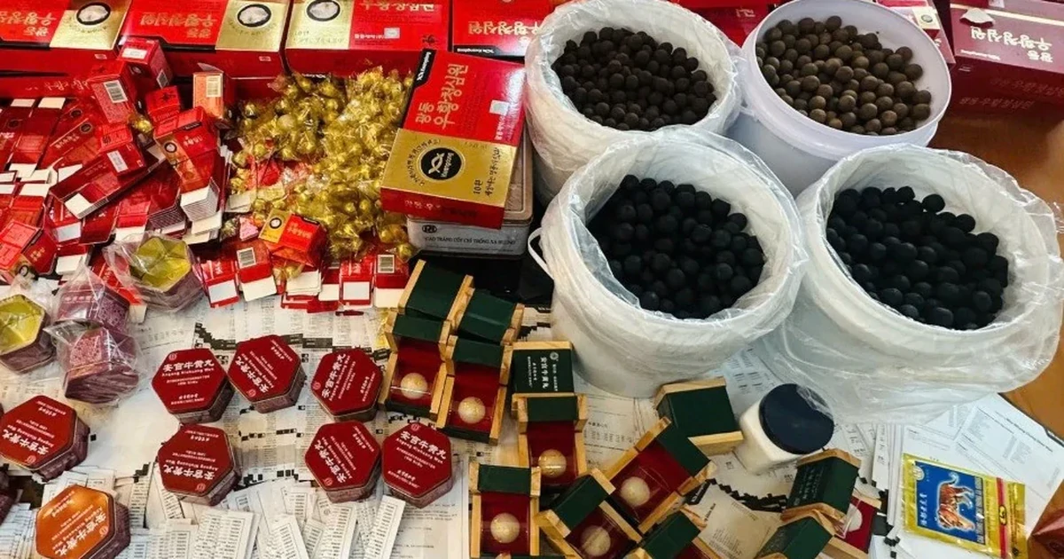 Phá đường dây dùng bột mì, hóa chất làm giả thu...