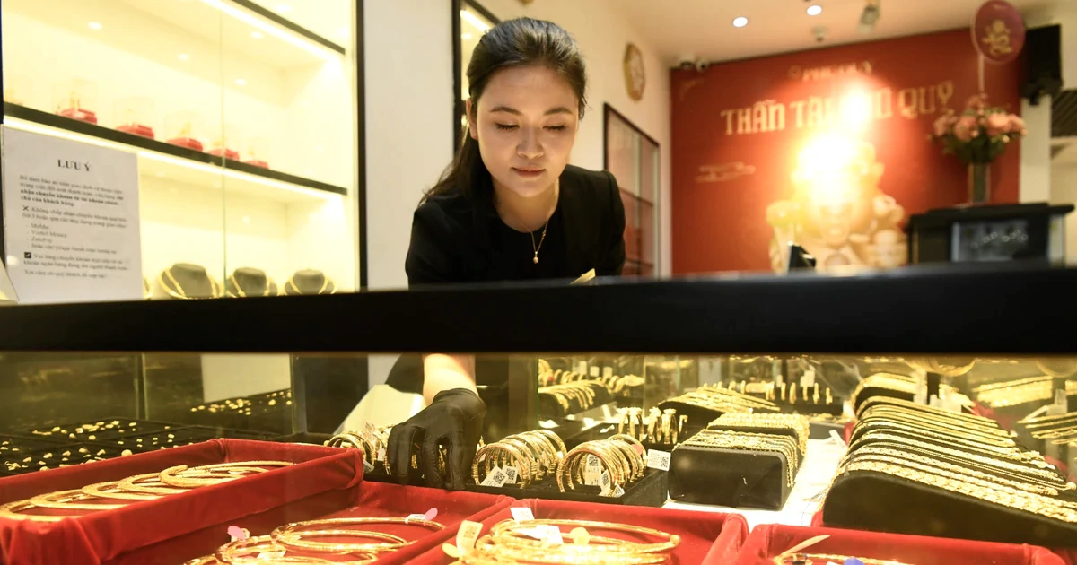 Vì sao càng mua vàng càng lỗ?