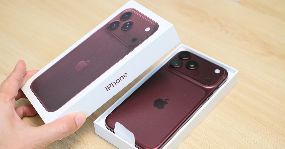 Về hàng iPhone 18 đợt 2 và đợt 3, liệu giá iPhone 18 Pro Max đã "hạ nhiệt"?
