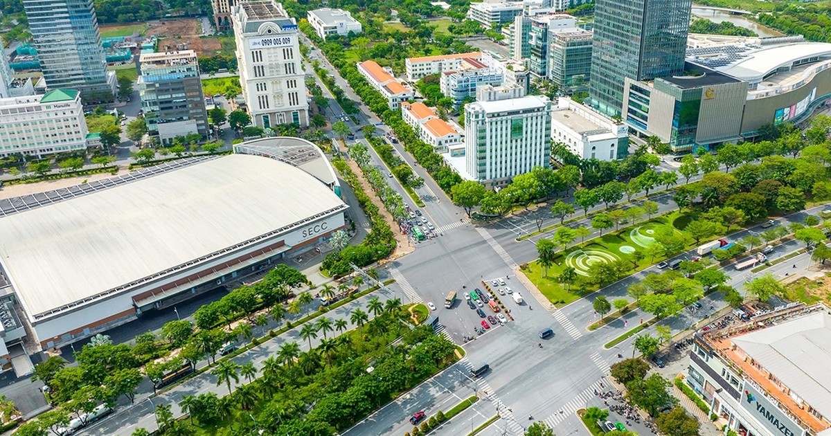 Hạ tầng dẫn lối, giá bất động sản ở "khu nhà giàu" TP.HCM đang ra sao?